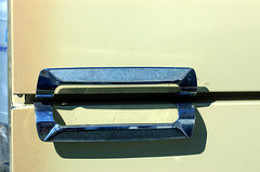 Replace that broken fridge handle quickly and easily.
